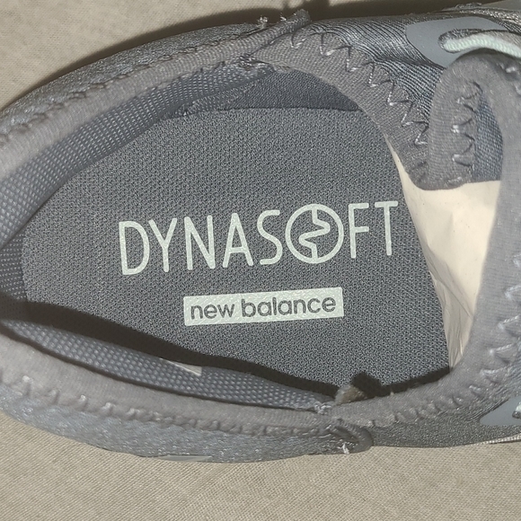 New Balance Women's Beaya Slip on Shoe - Picture 7 of 9